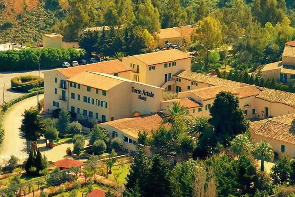 Ah Premium Borgo Torre Artale Hotel Трабия Екстериор снимка