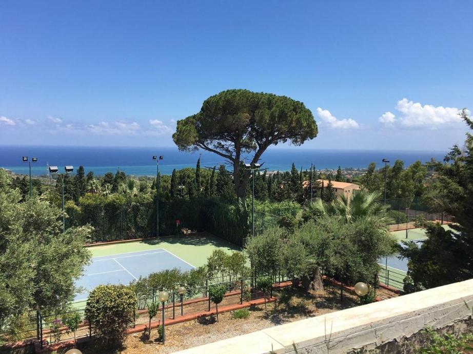 Ah Premium Borgo Torre Artale Hotel Трабия Екстериор снимка